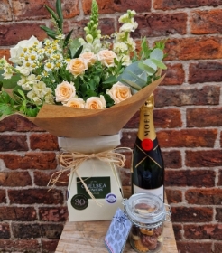 Perfect Trio   Flowers, Champagne, Chocs